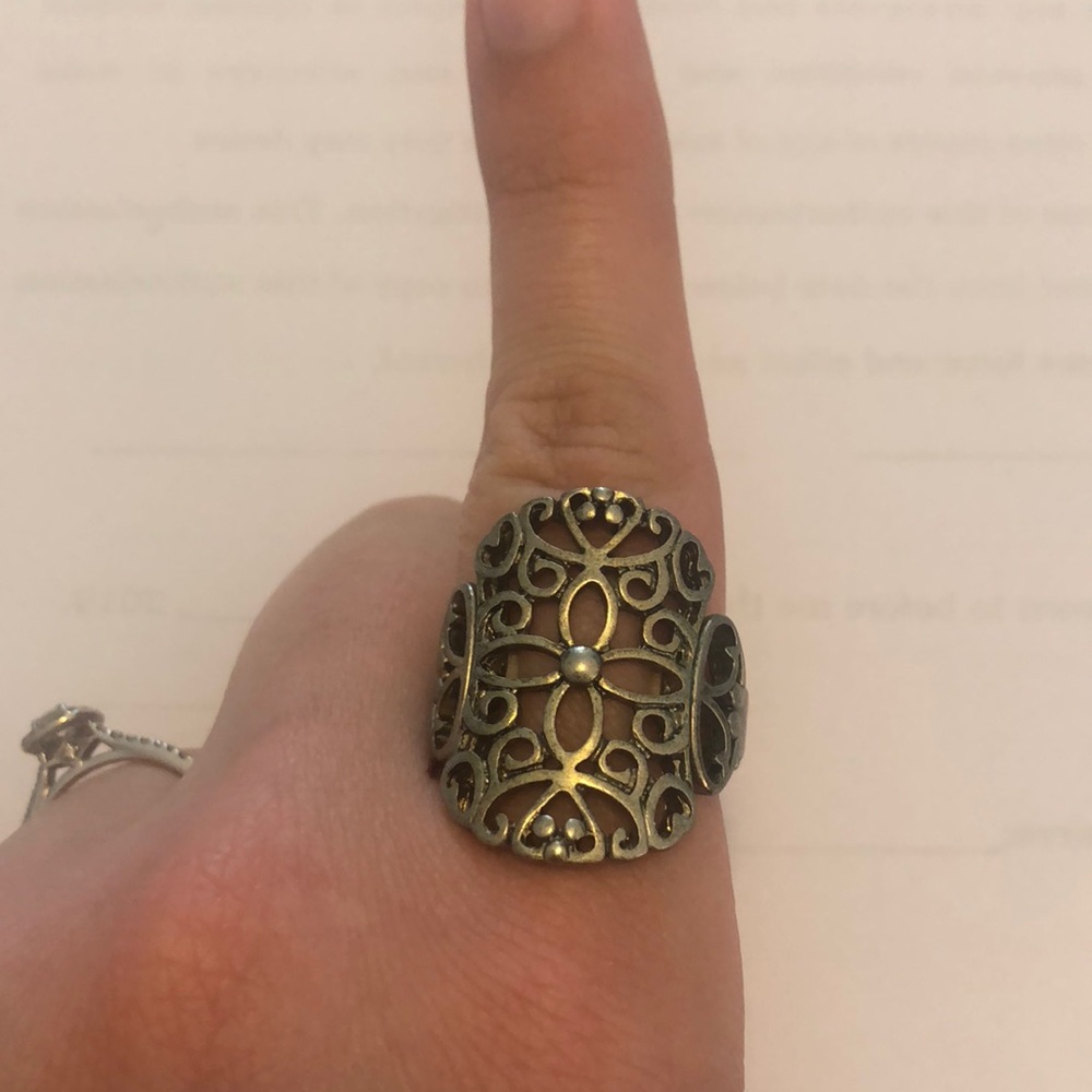 Gold ring - Picture 2 of 2